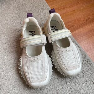 Eytys Off-White Kamasu Sneakers | perfect condition